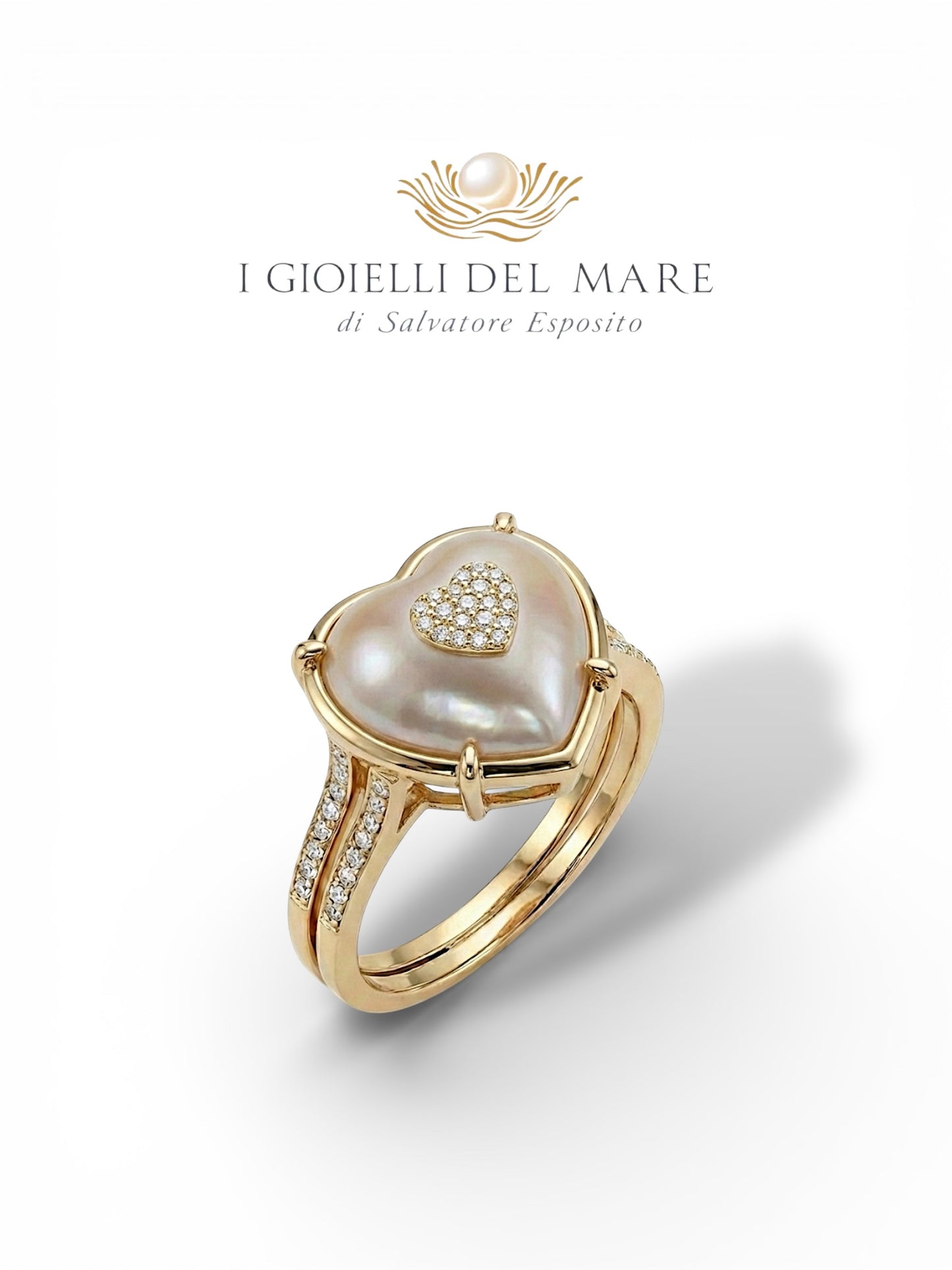 Anello in oro con perla mabe’ a cuore con diamanti (Info su richiesta)