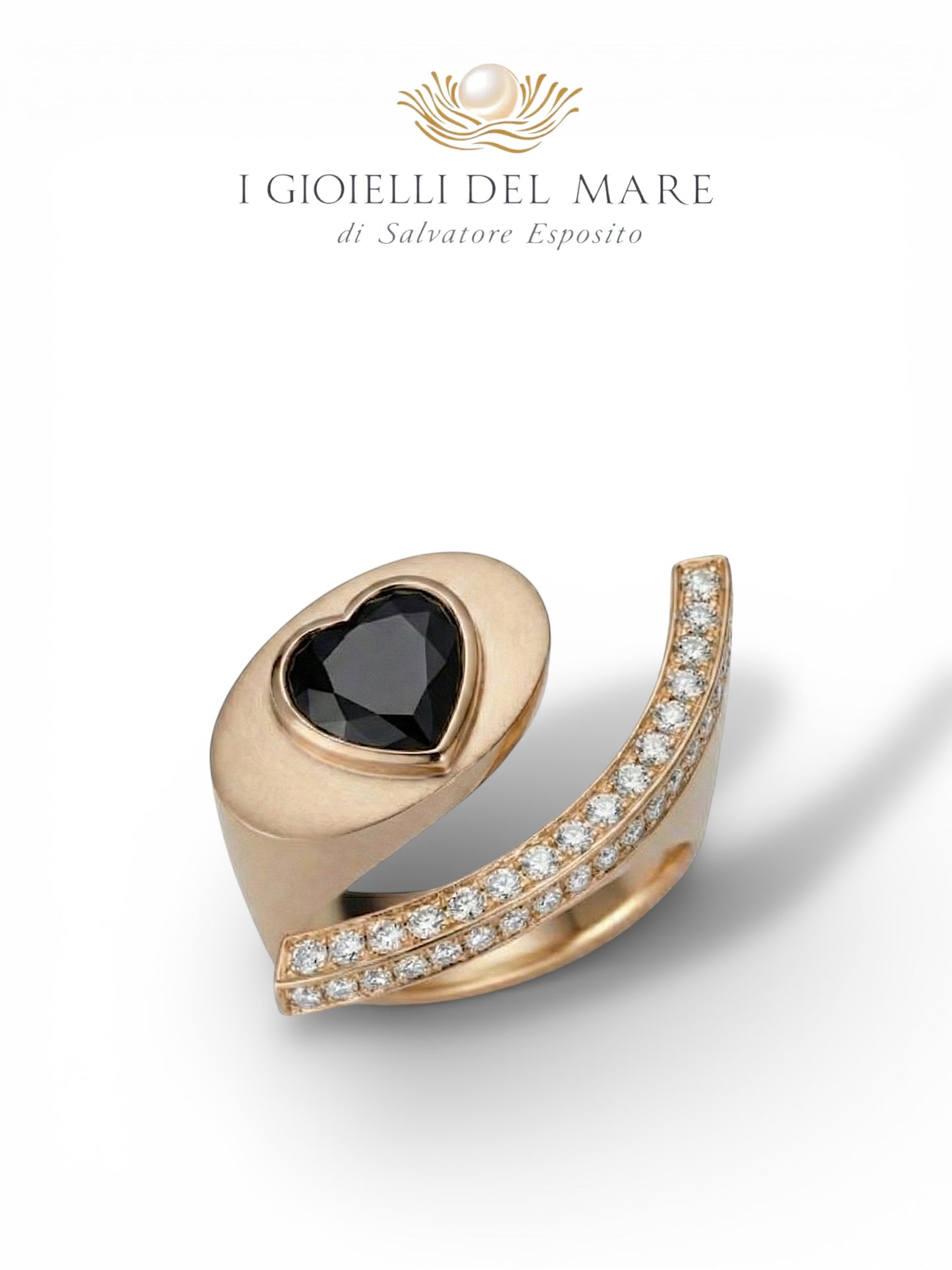 Anello in oro con brillantini e diamante a cuore (Info su richiesta)