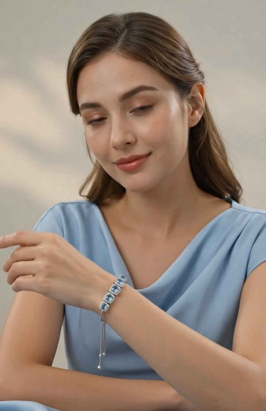 Bracciale Regolabile in Argento 925 con Topazi Azzurri Naturali e Zirconi
