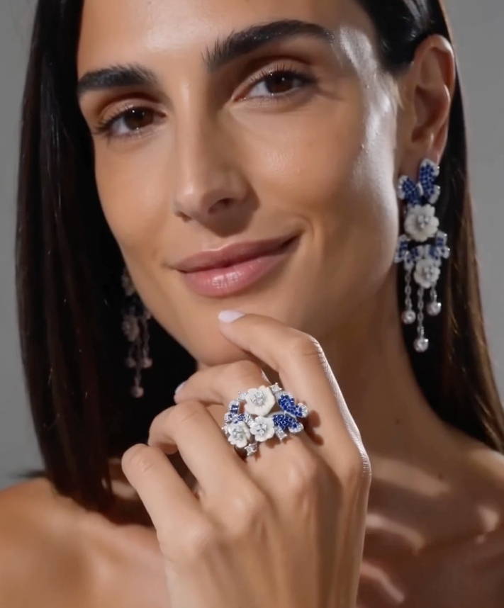 Anello Fiori in Madreperla con Zirconi Blu e Bianchi – Argento Rodiato Artigianale