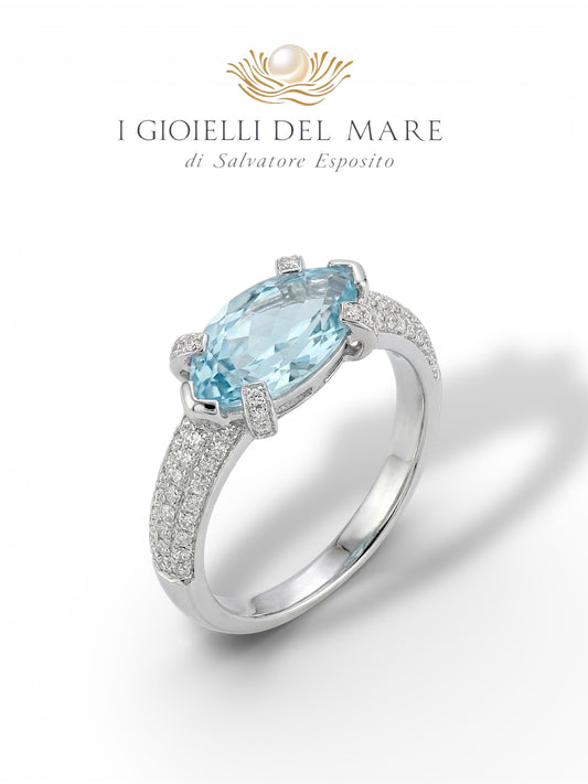 Anello in oro bianco con brillantini ed acquamarina (Info su richiesta)