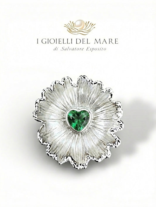 Ciondolo margherita naturale in argento con cuore Topazio