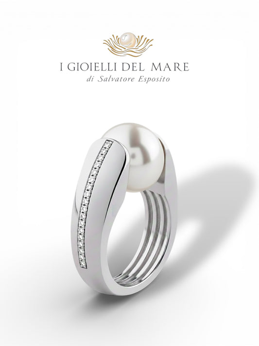Anello in oro bianco e brillanti con perla di mare 10mm ( Info su richiesta)