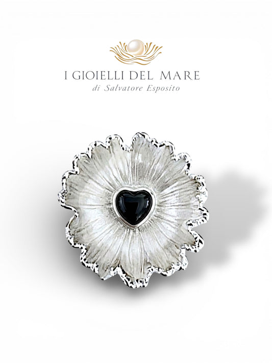 Ciondolo margherita naturale in argento con cuore in onice