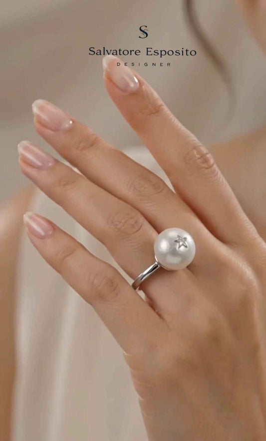 Anello perla mabé coltivata di acqua dolce con stella di zircone al centro