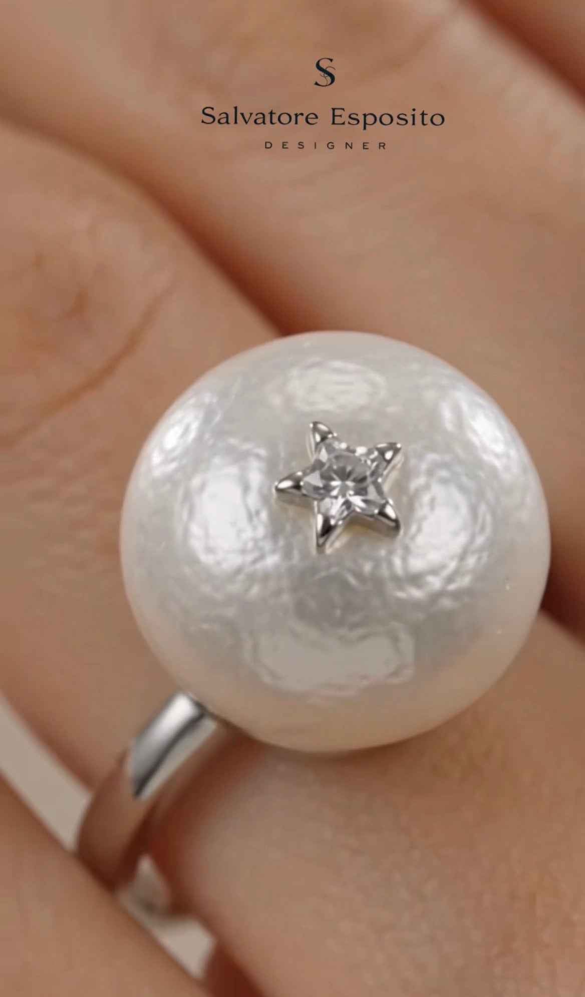 Anello perla mabé coltivata di acqua dolce con stella di zircone al centro