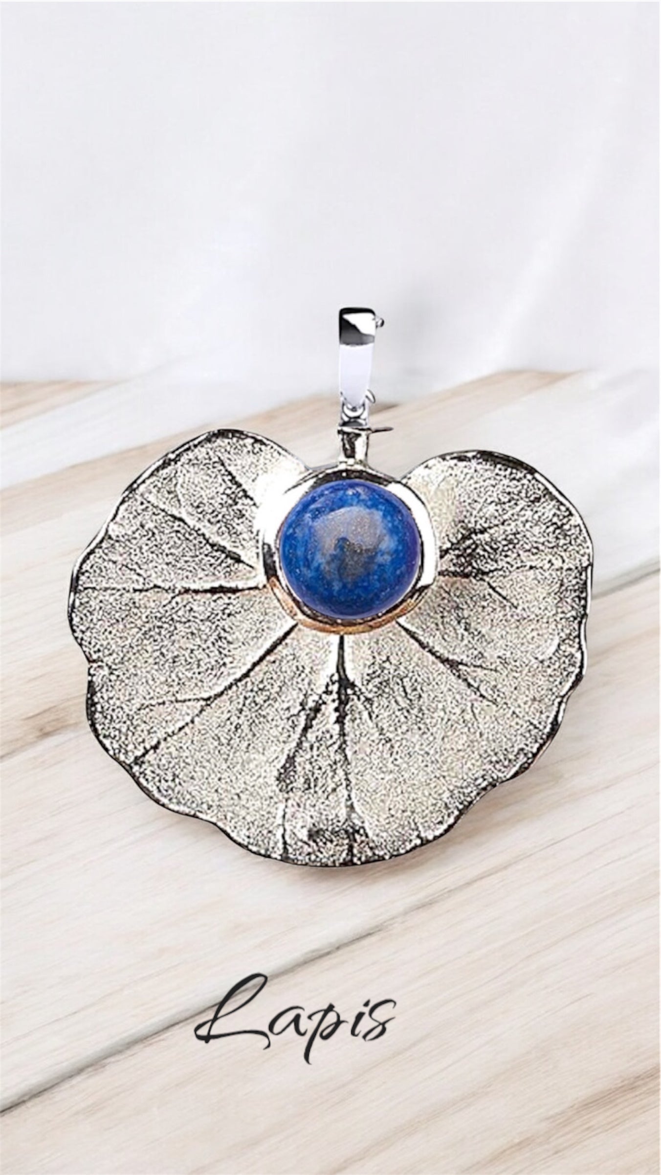 Cod.Ger1 Ciondolo foglia geranio naturale in argento