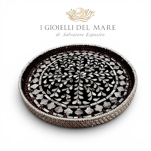 Vassoio tondo rattan rivestito in argento con mosaico madreperla artigianale in argento - I Gioielli del Mare
