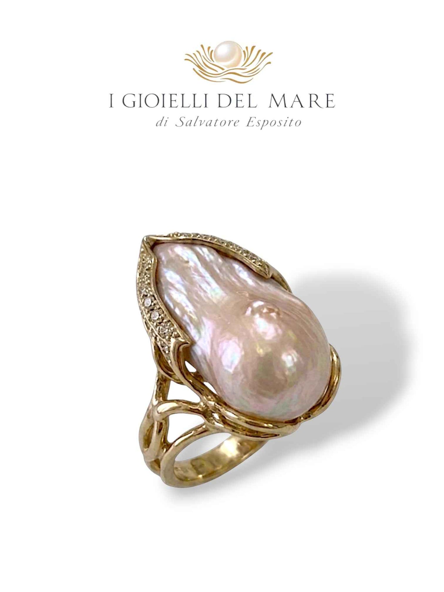 Anello perla scaramazza coltivata di acqua dolce in argento dorato