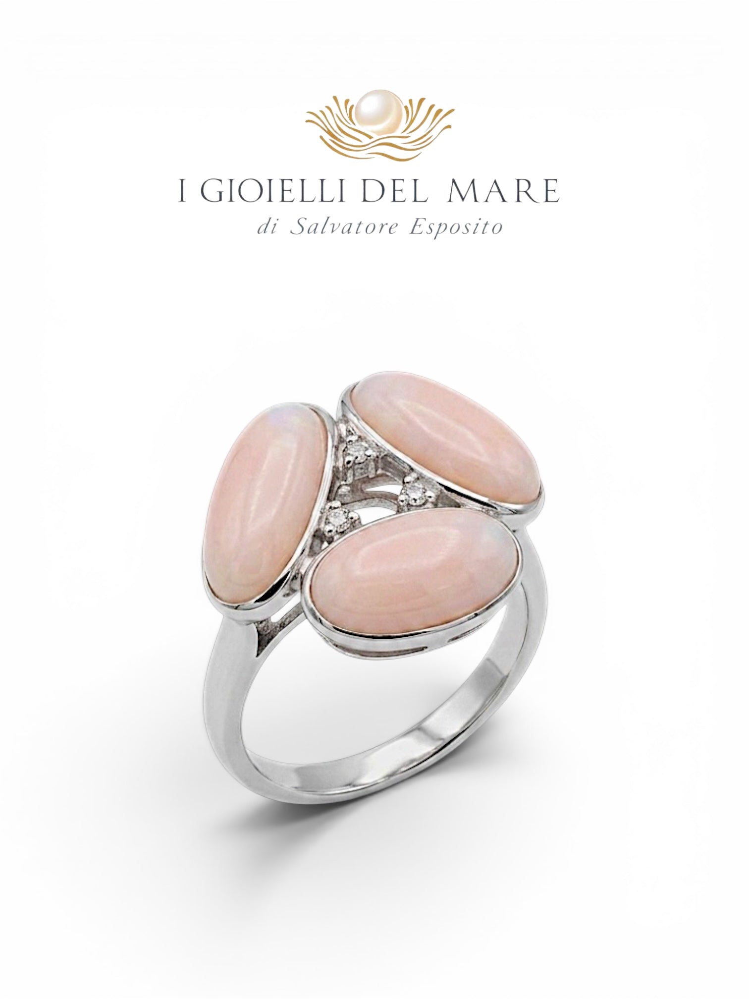 Anello in corallo pelle d'angelo a spole con argento e zaffiri bianchi, gioiello artigianale italiano