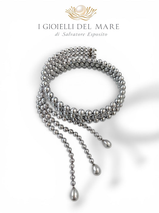 Collier a spirale in perle grigie coltivate ed argento, gioiello artigianale italiano
