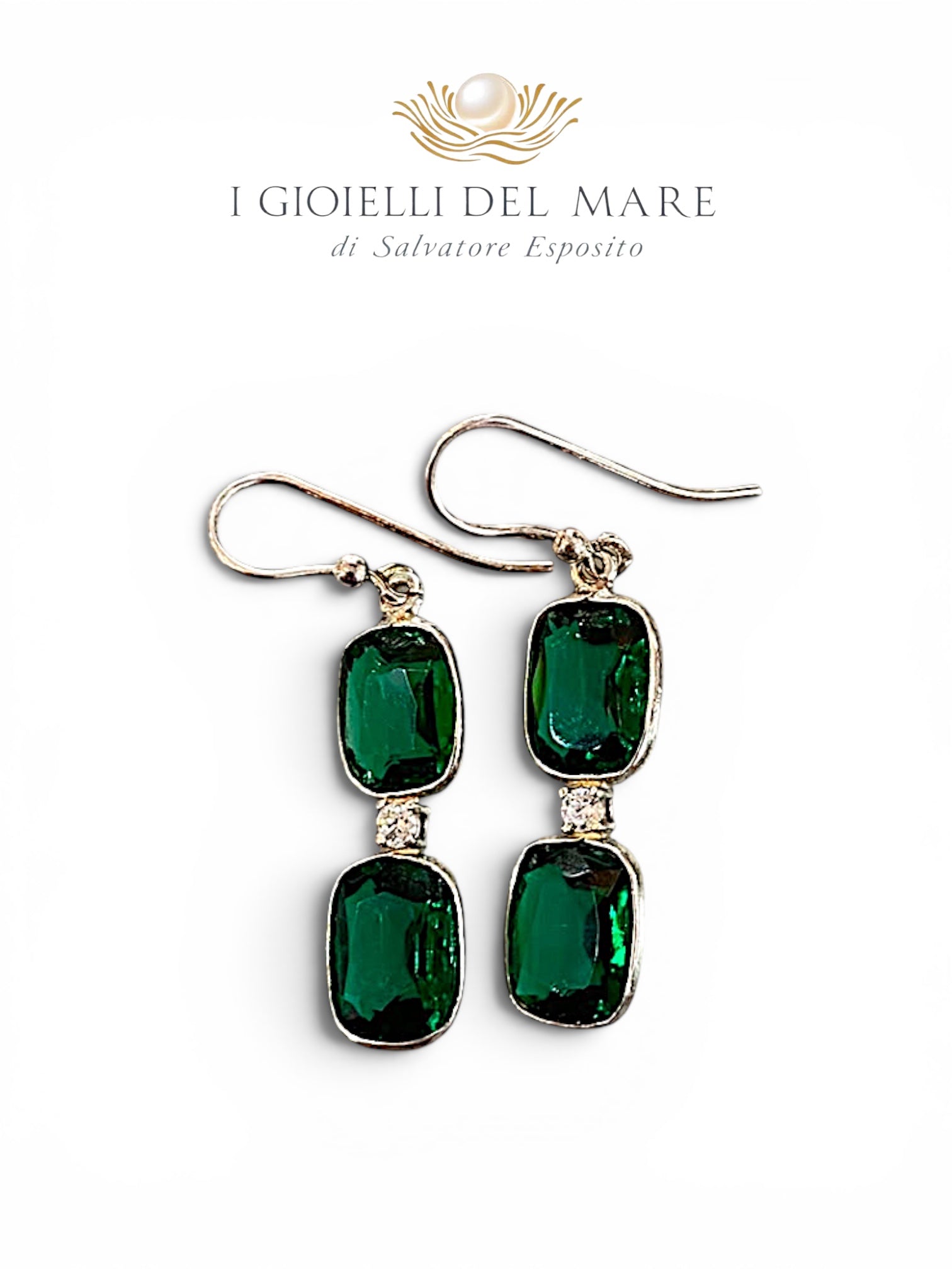 Orecchini artigianali in quarzo verde naturale e zirconi brillanti su argento dorato – I Gioielli del Mare