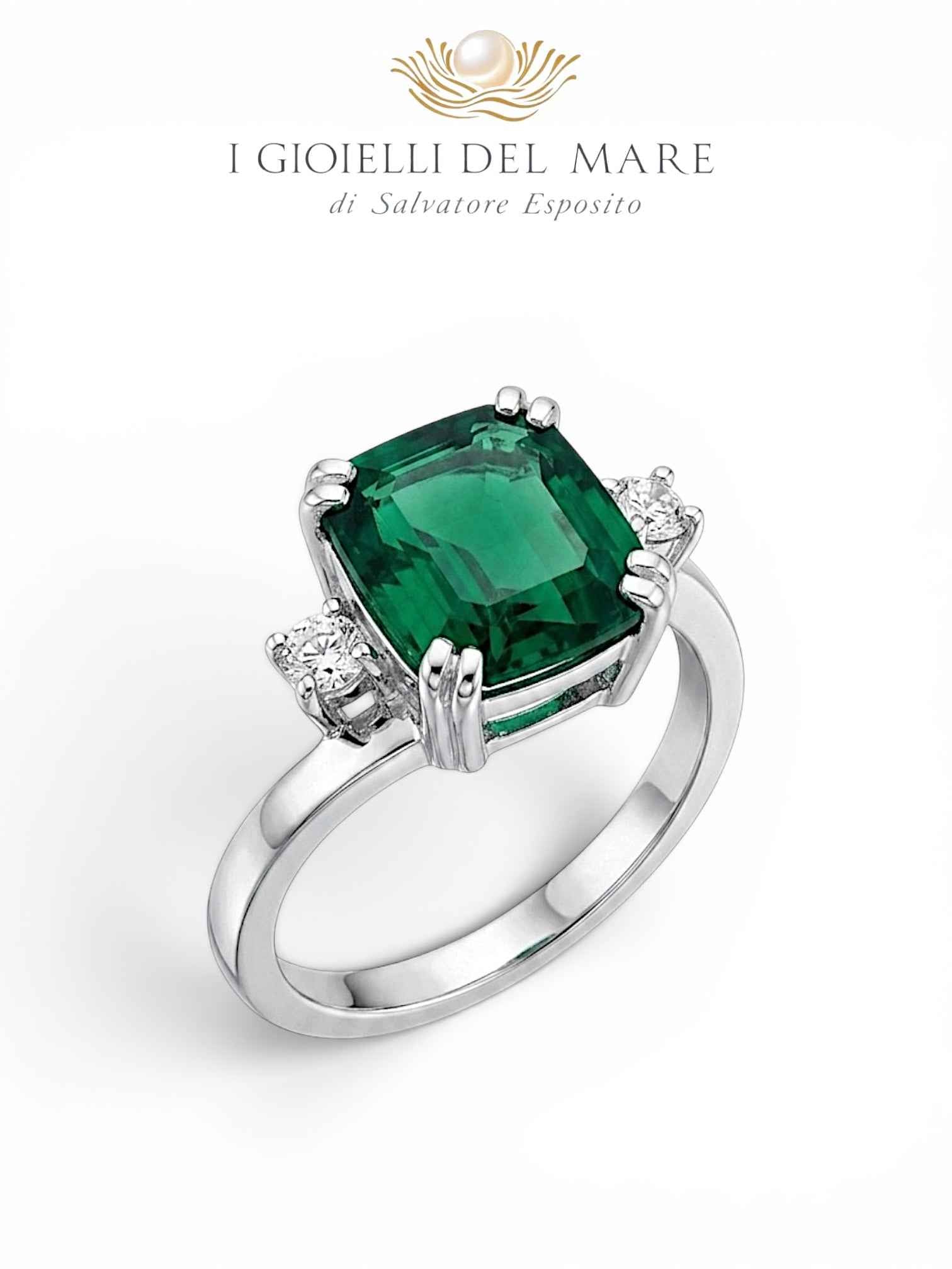 Anello quarzo verde e zaffiri bianchi in argento