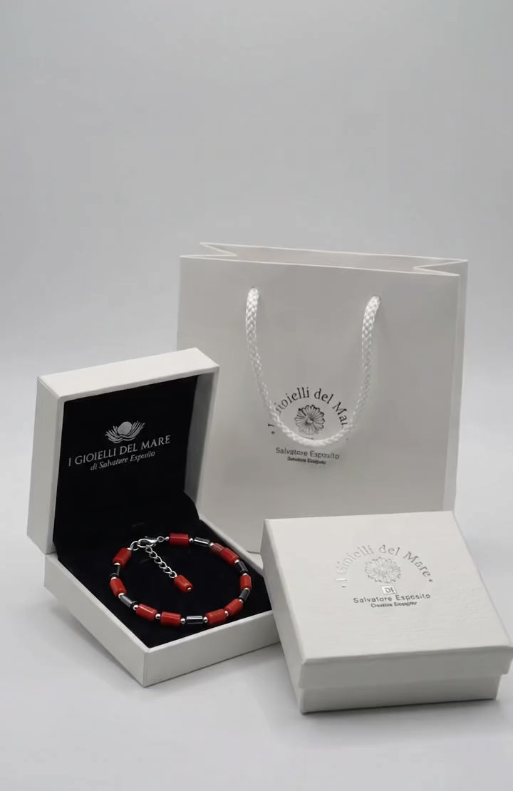 Video bracciale uomo in pasta di turchese e onice in argento indossato, gioiello artigianale italiano 