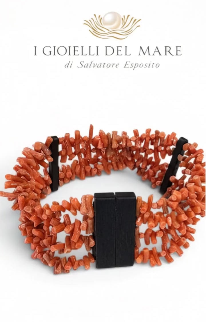 Video bracciale in corallo naturale del Mediterraneo con ebano - artigianato italiano
